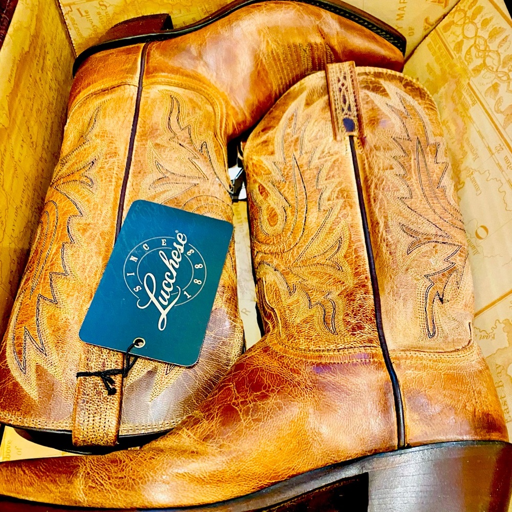 New in Box Lucchese Womens Boots Sz 7
